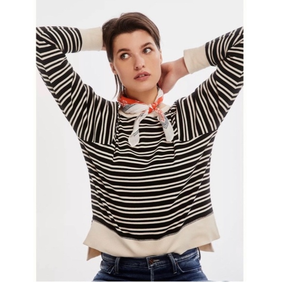 Anthropologie Tops - Anthropologie Maeve Diane Striped Black/White Pullover Hi Low Hem Top sz medium